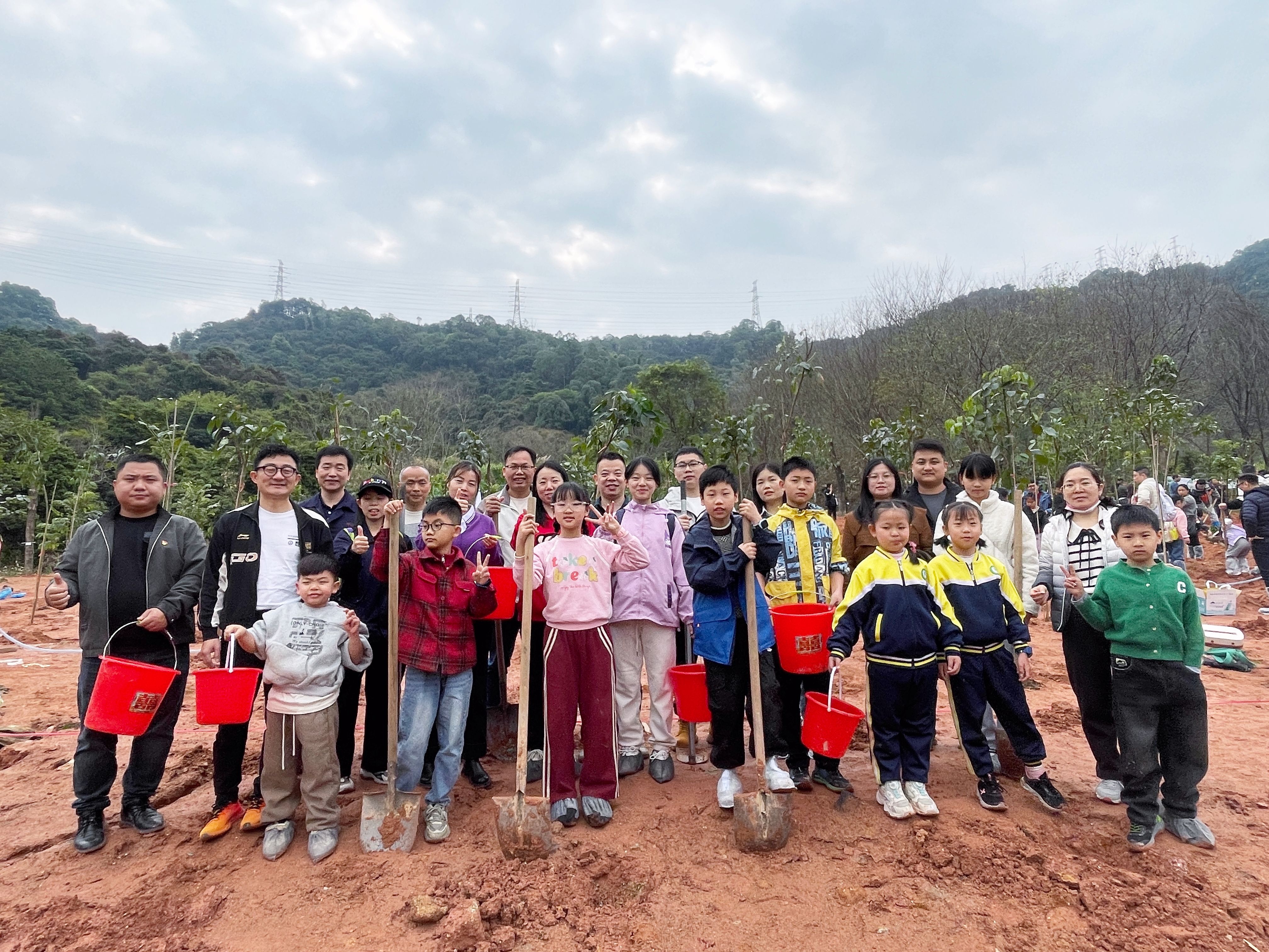 植树造林，8455线路检测中心官网责任与担当！